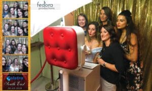 fedora-photo-booth-open-air-red-sidewall-gold-sequins